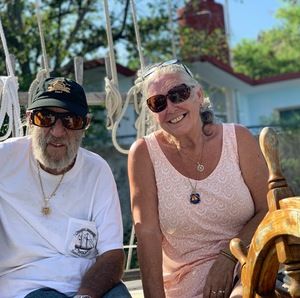 Meet your Posher, Julie